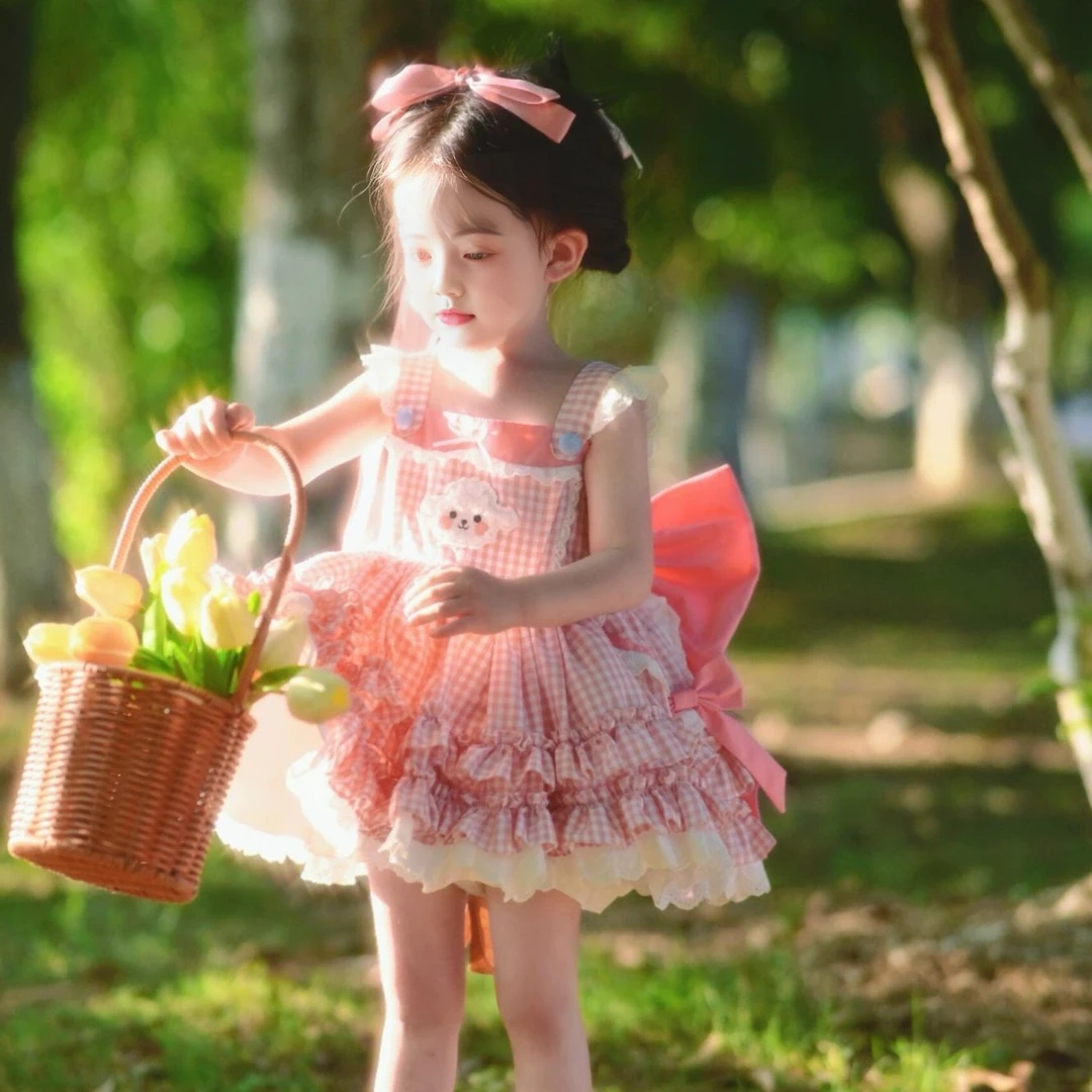 奶油茶歇风女童连衣裙夏季新款儿童格子吊带裙蕾丝花边裙送帽子