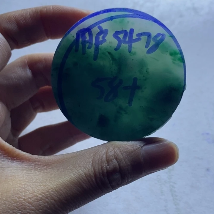 用***6定制石英质玉（非洲翠）