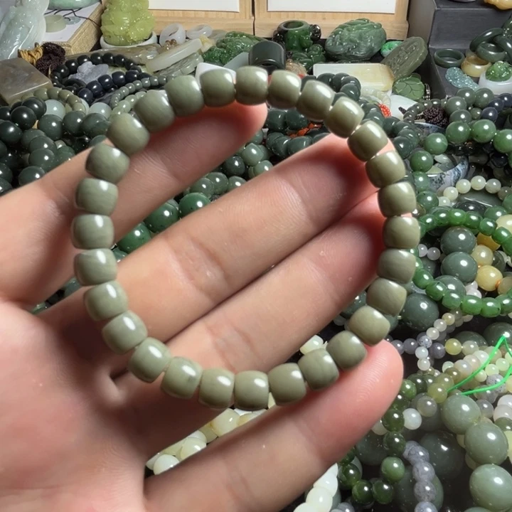 和田玉手串未镶嵌卡8