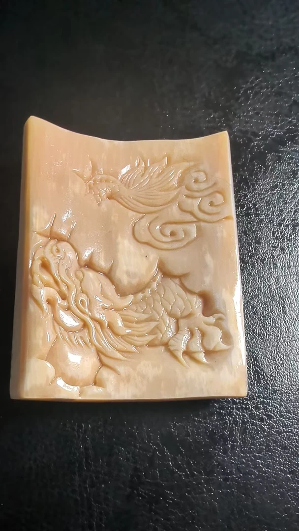 猛犸约37.5克雕刻件xy885