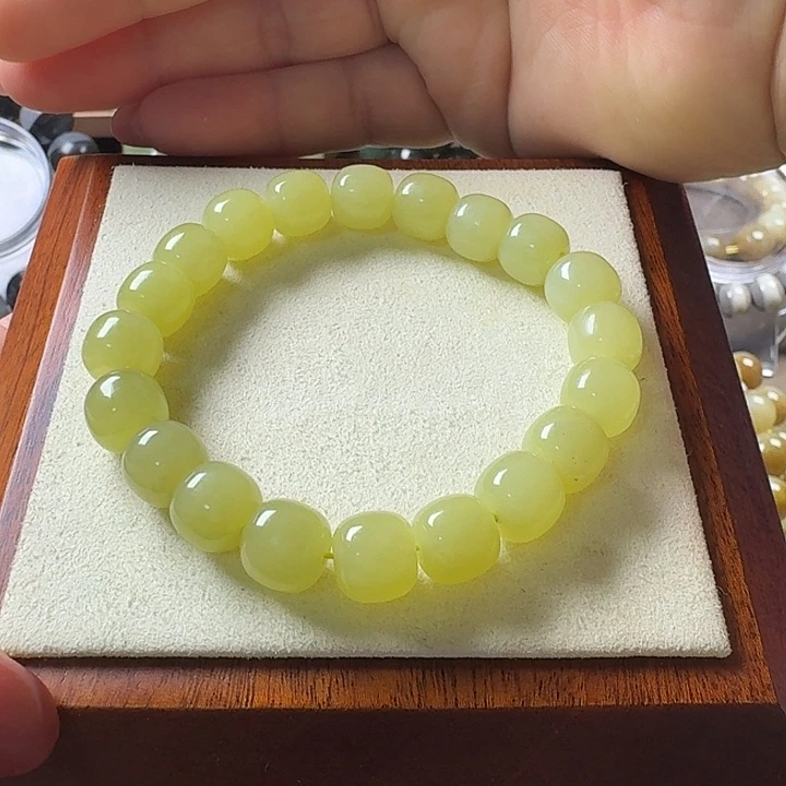 和田玉（糖玉）未镶嵌手链