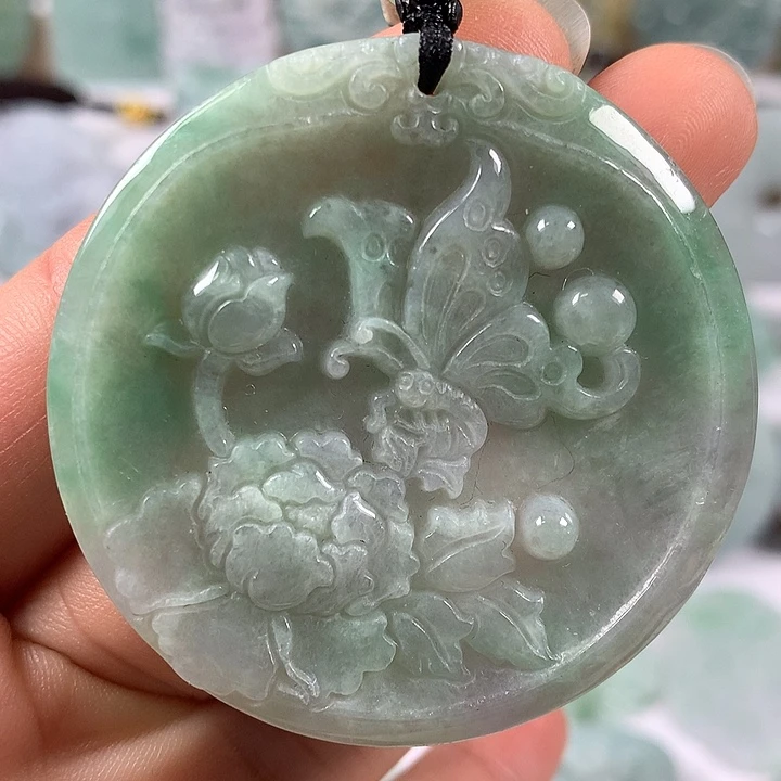 翡翠未镶嵌颈饰花开富贵福利