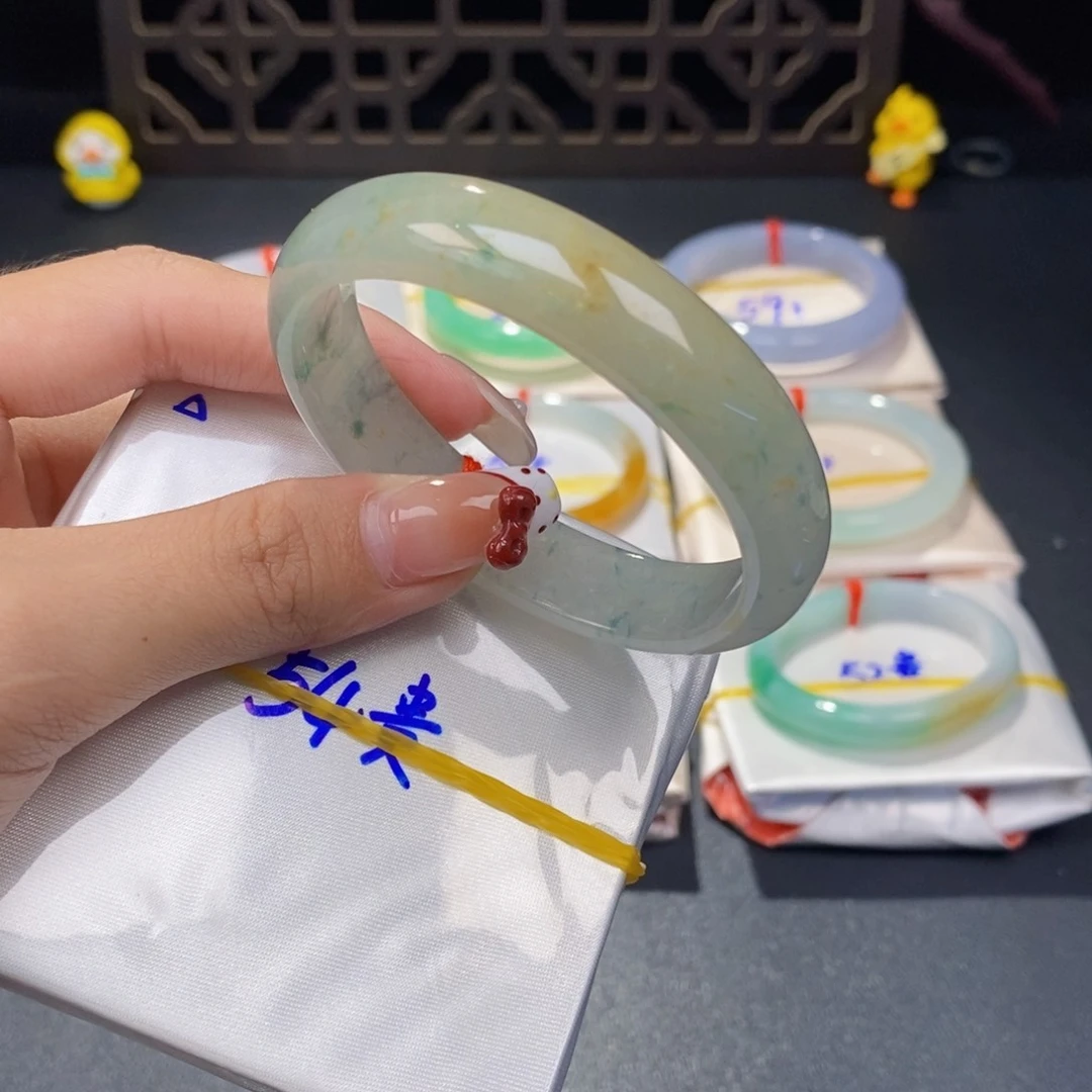翡翠手镯未镶嵌2号