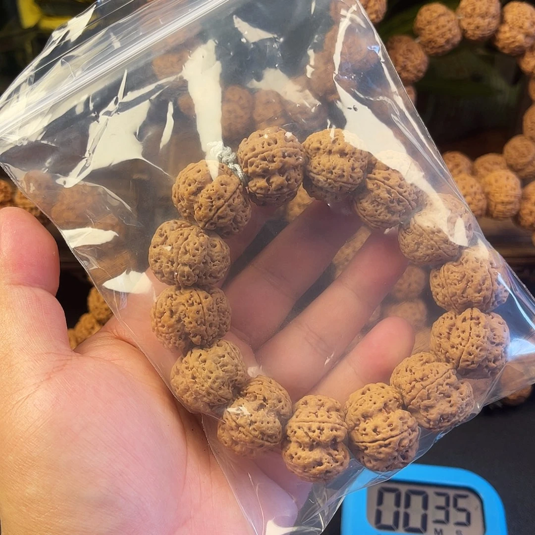 绅***ᴳ金刚菩提吊坠2。