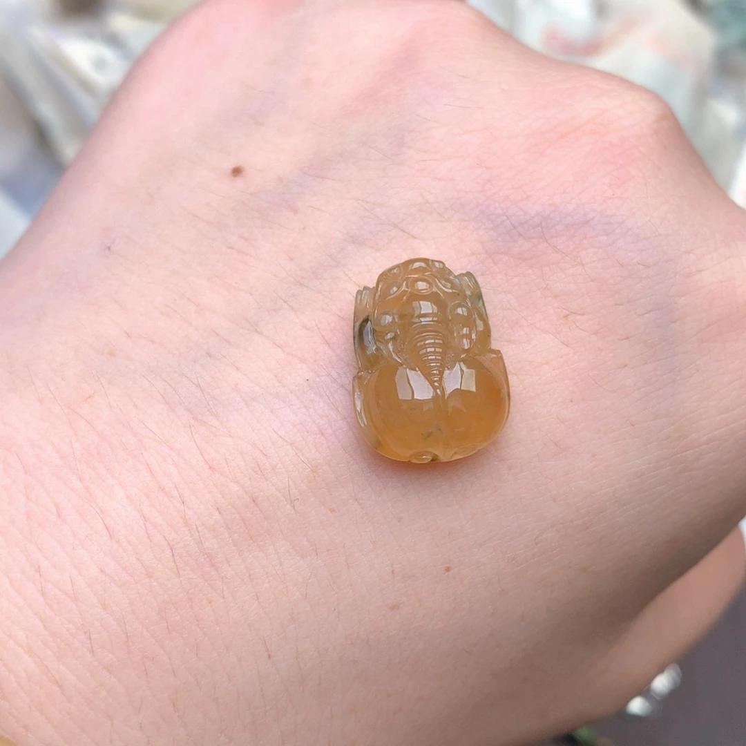 翡翠挂件未镶嵌一