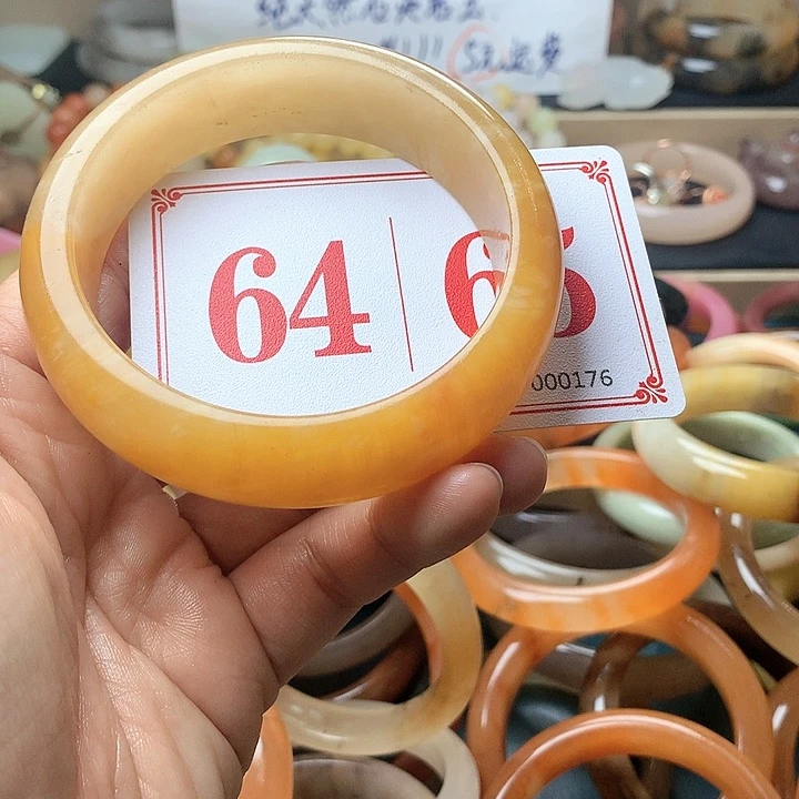 石英质玉（黄龙玉）未镶嵌手镯