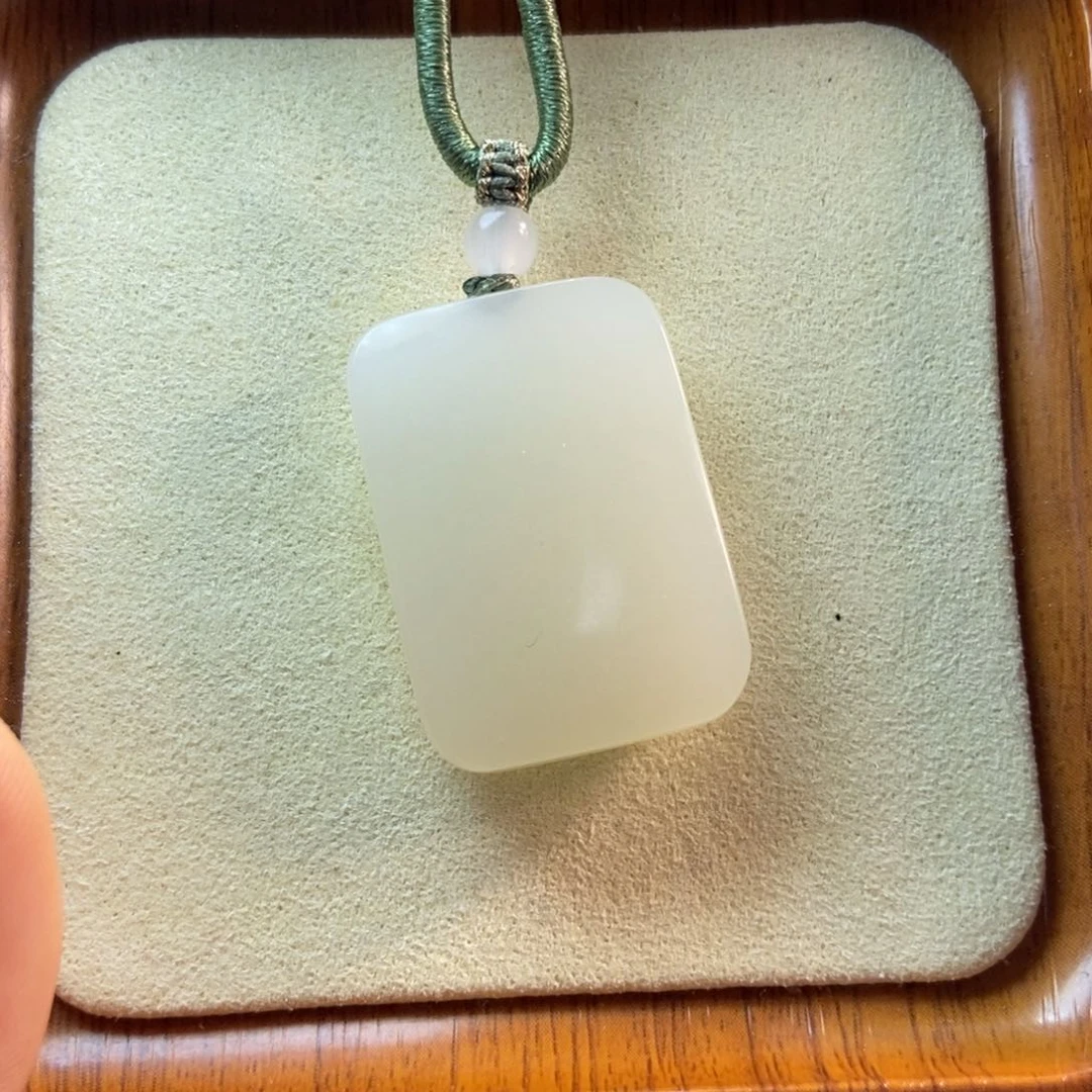 和田玉未镶嵌颈饰小*