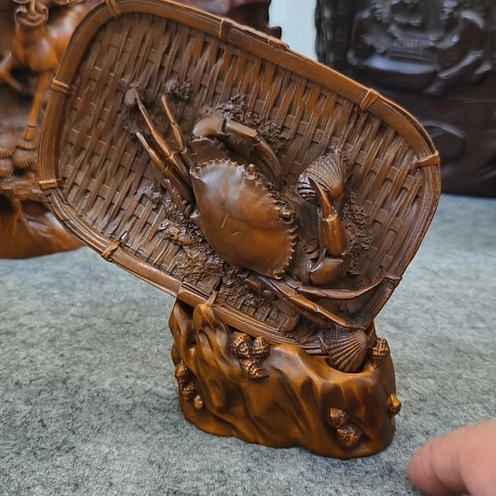 摇***器香榧木黄杨木雕八方来财