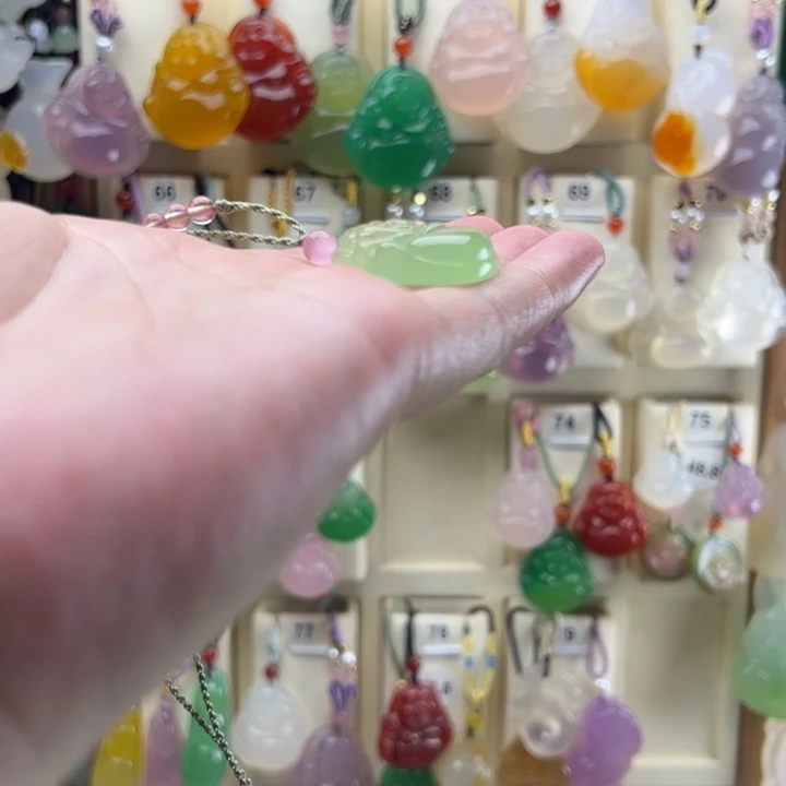 好***安玛瑙/玉髓未镶嵌颈饰