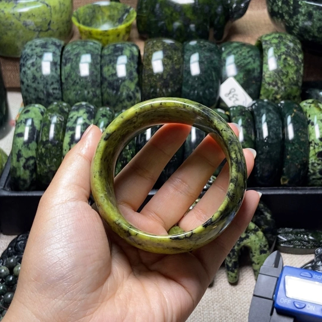 阿***黛蛇纹石玉未镶嵌药王石微瑕