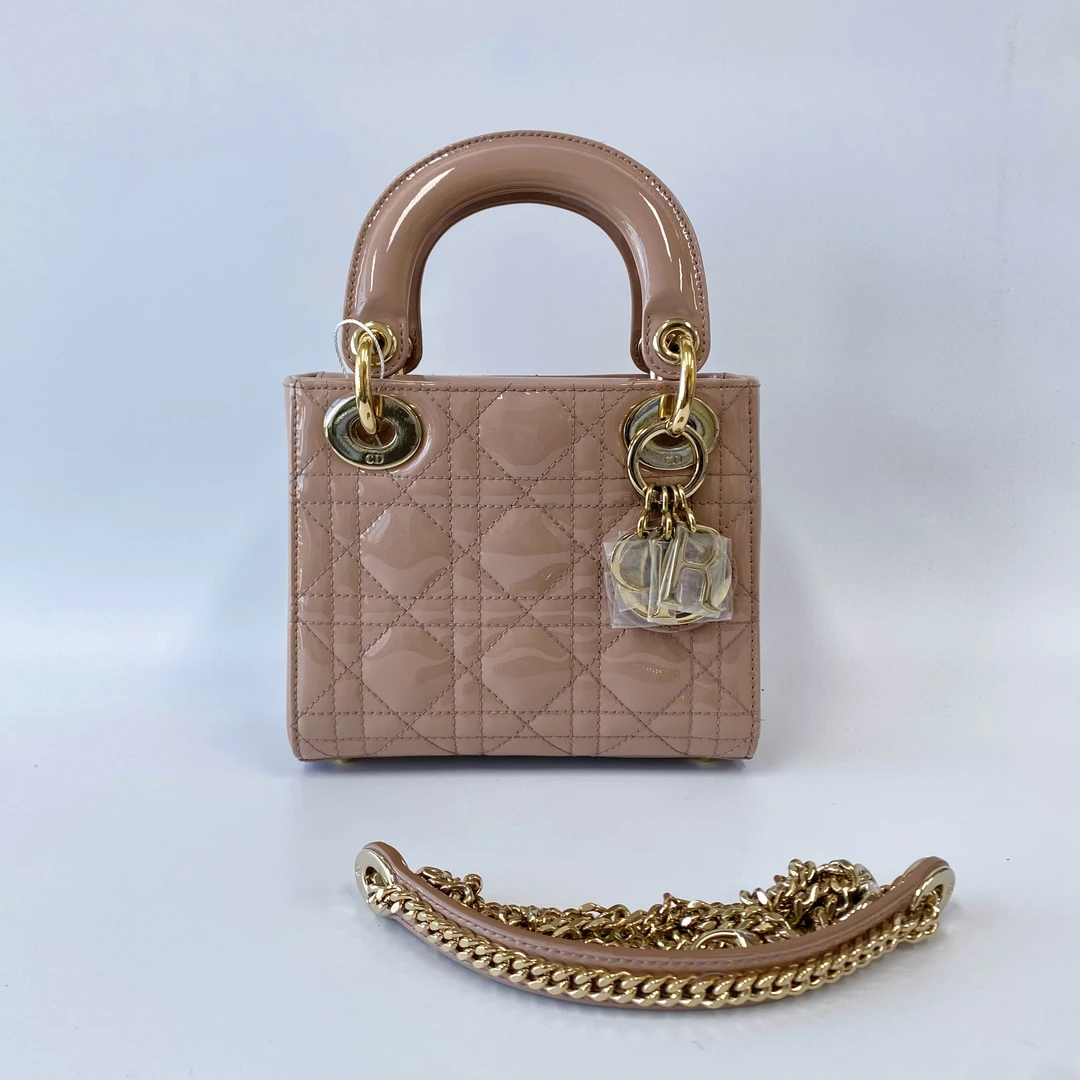 99新 DIOR/迪奥 99新 藕粉/奶茶色亮皮金扣三格戴妃手提斜挎包