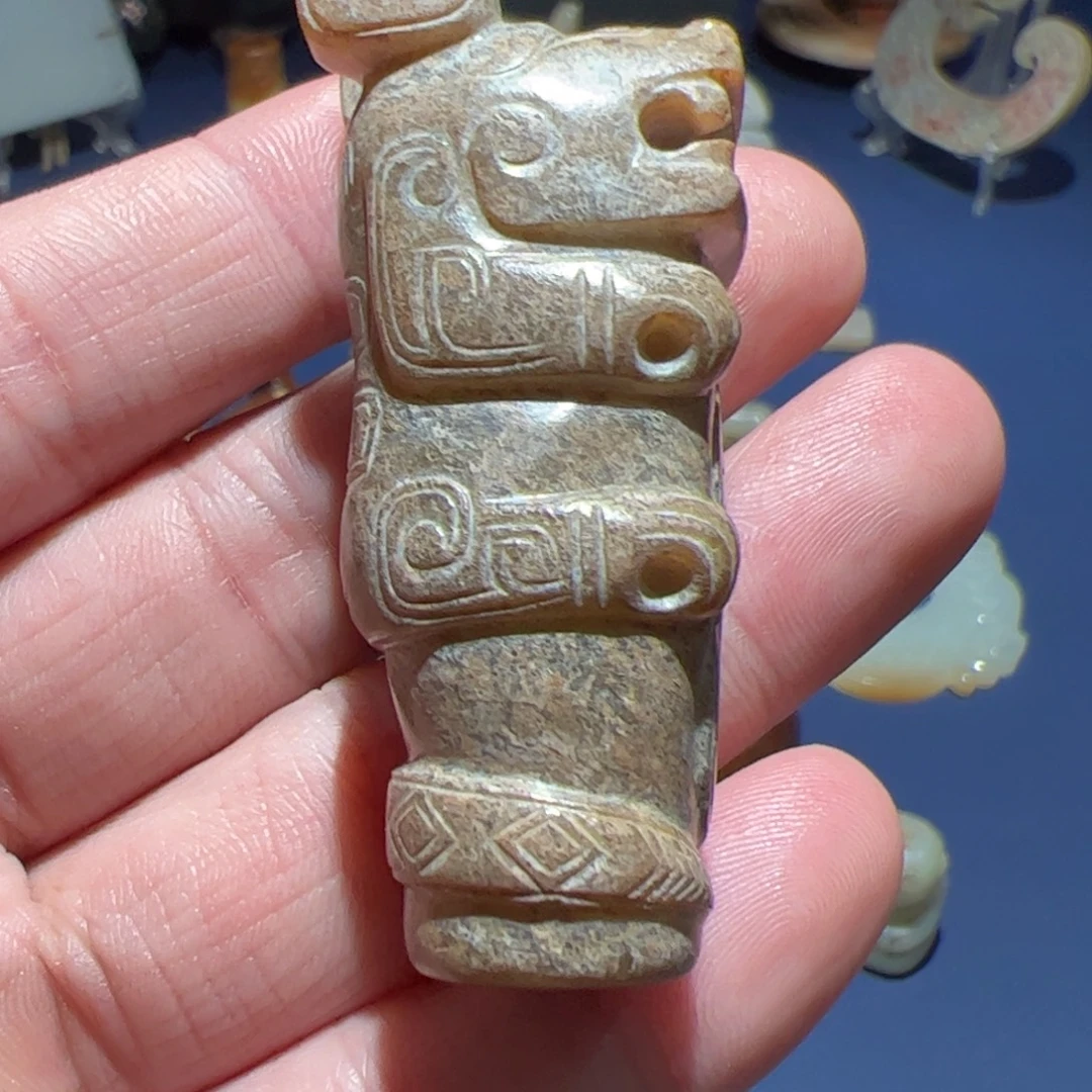 道***馆和田玉（糖玉）未镶嵌颈饰