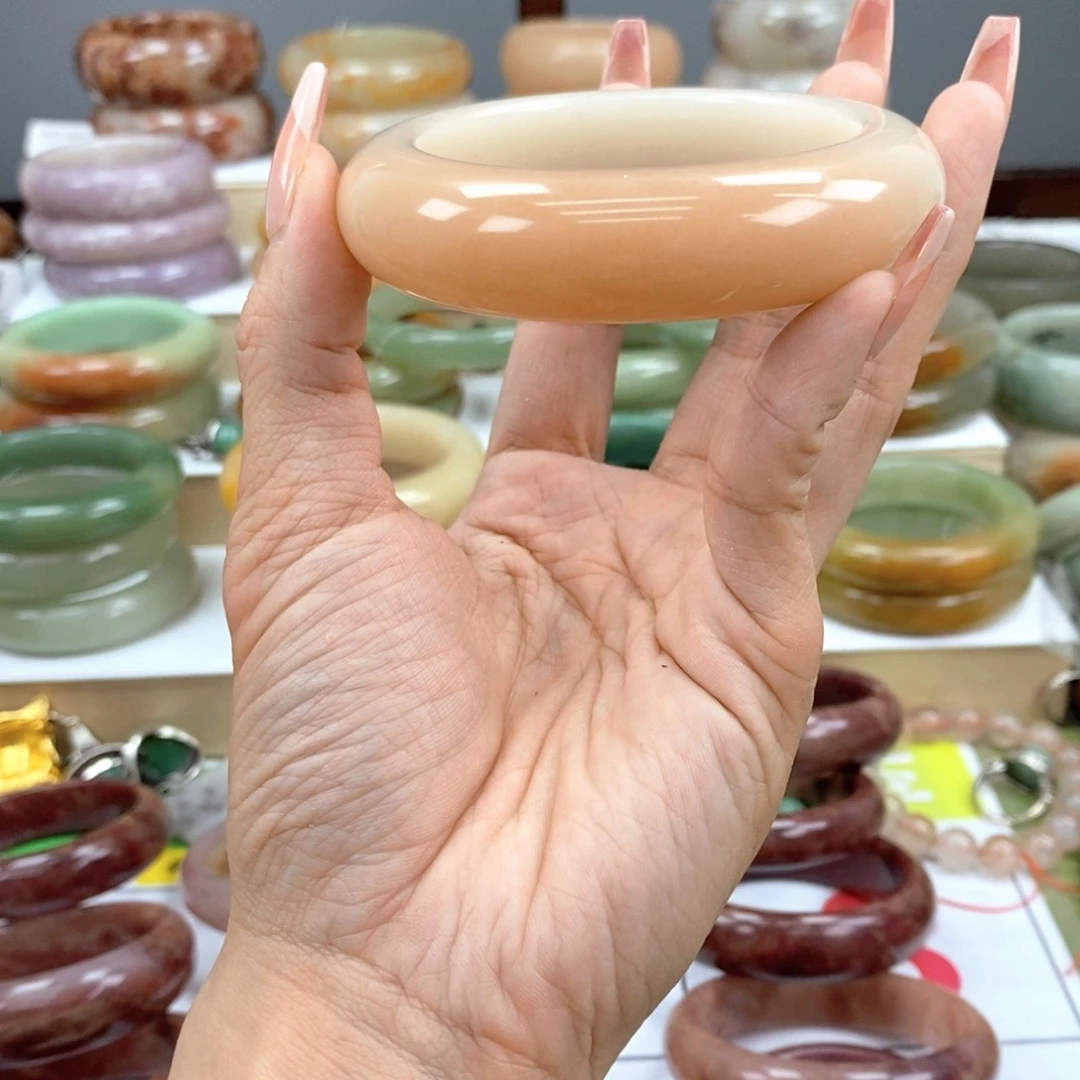 石英质玉手镯未镶嵌捡*螺