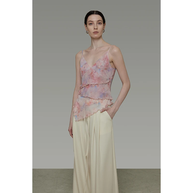 UNSPOKEN【层叠荷叶边 轻盈灵动俏皮】渐变晕染V领吊带UX25S026