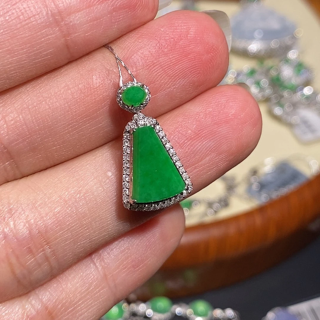 翡翠颈饰18K金镶嵌吊坠18k