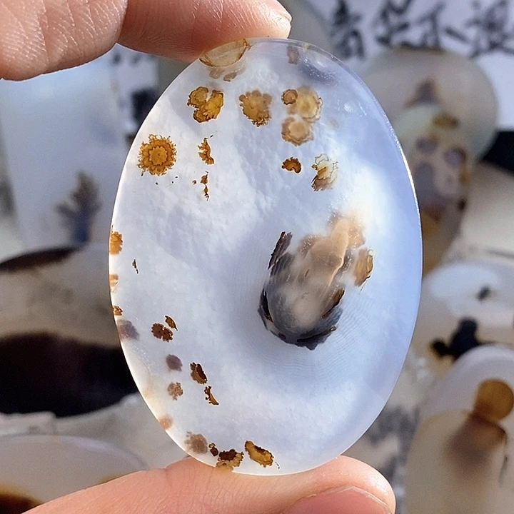 玛瑙/玉髓颈饰未镶嵌