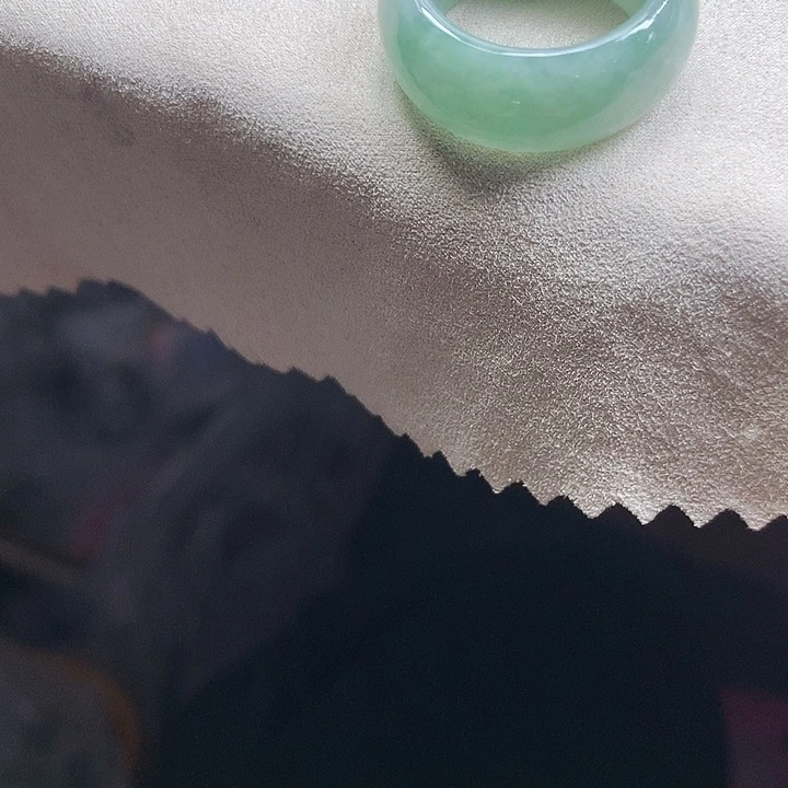 翡翠颈饰未镶嵌吊坠