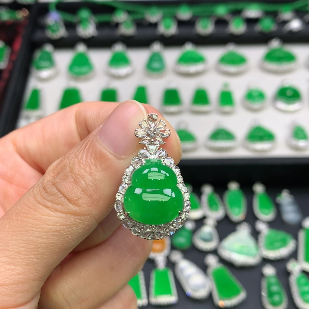 翡翠18K金镶嵌吊坠(不含链)