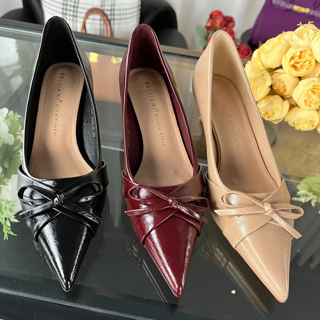 蝴蝶结女士优雅通勤高跟鞋