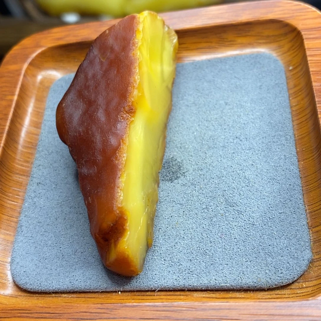 定制琥珀未镶嵌梨