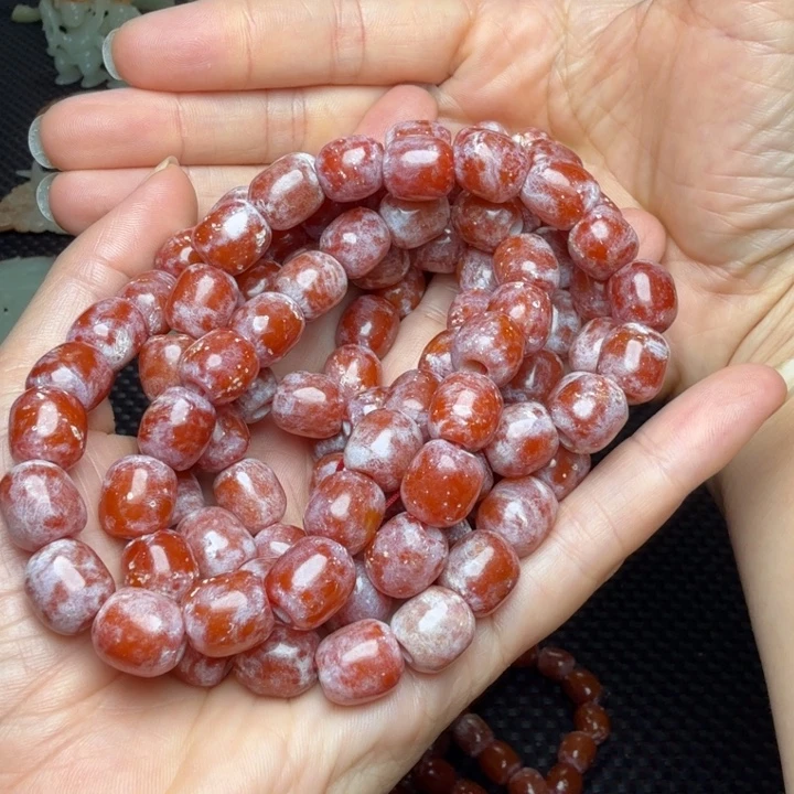 子***旻吊坠文化期通体红沁链子