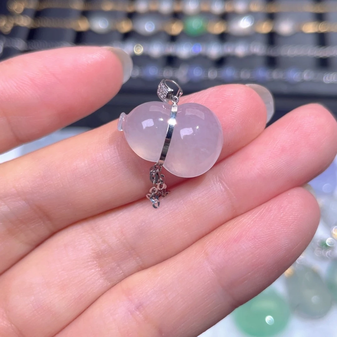 颈饰18K金镶嵌翡翠翡翠