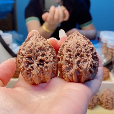 桃核把件东北秋子14