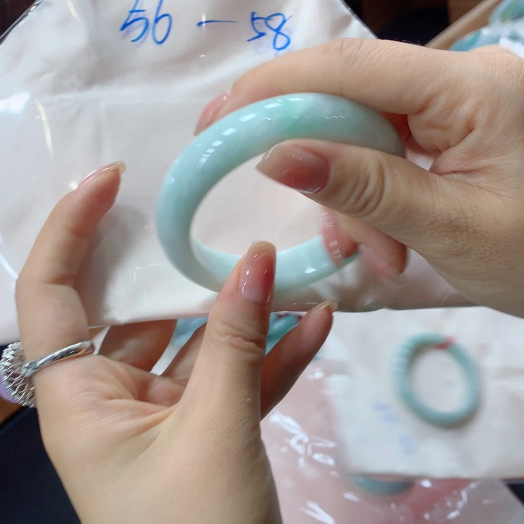 未镶嵌手镯翡翠՞****。买断