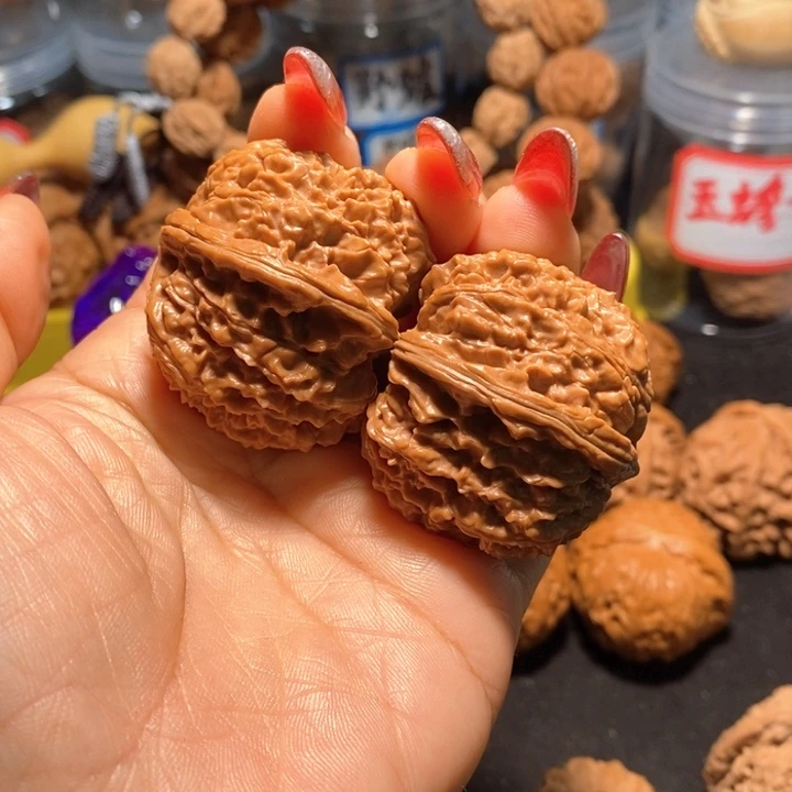 动***原吊坠桃核137狮子头微修尖39尺