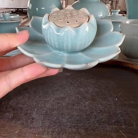 汝瓷微瑕香插福利