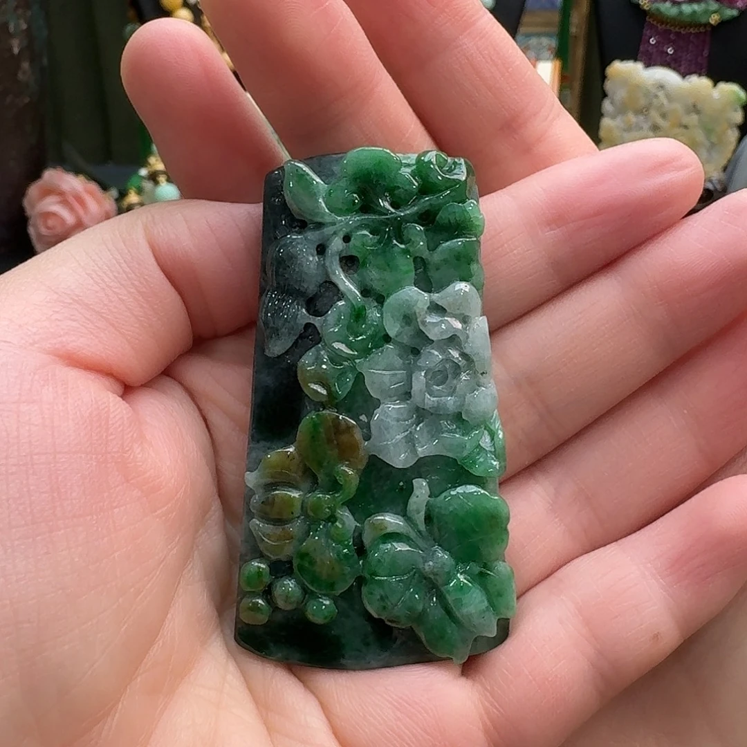 翡翠未镶嵌吊坠(赠链)配链子