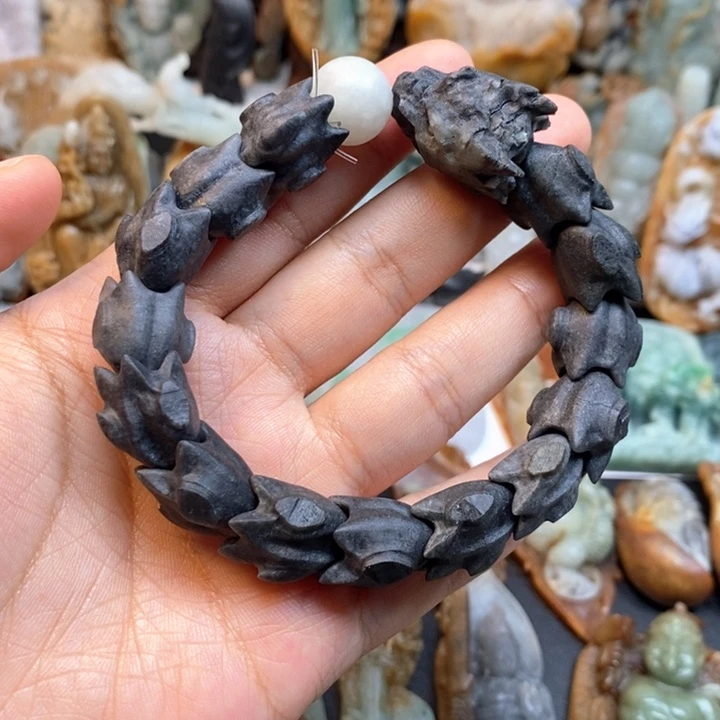 定制翡翠未镶嵌特色62