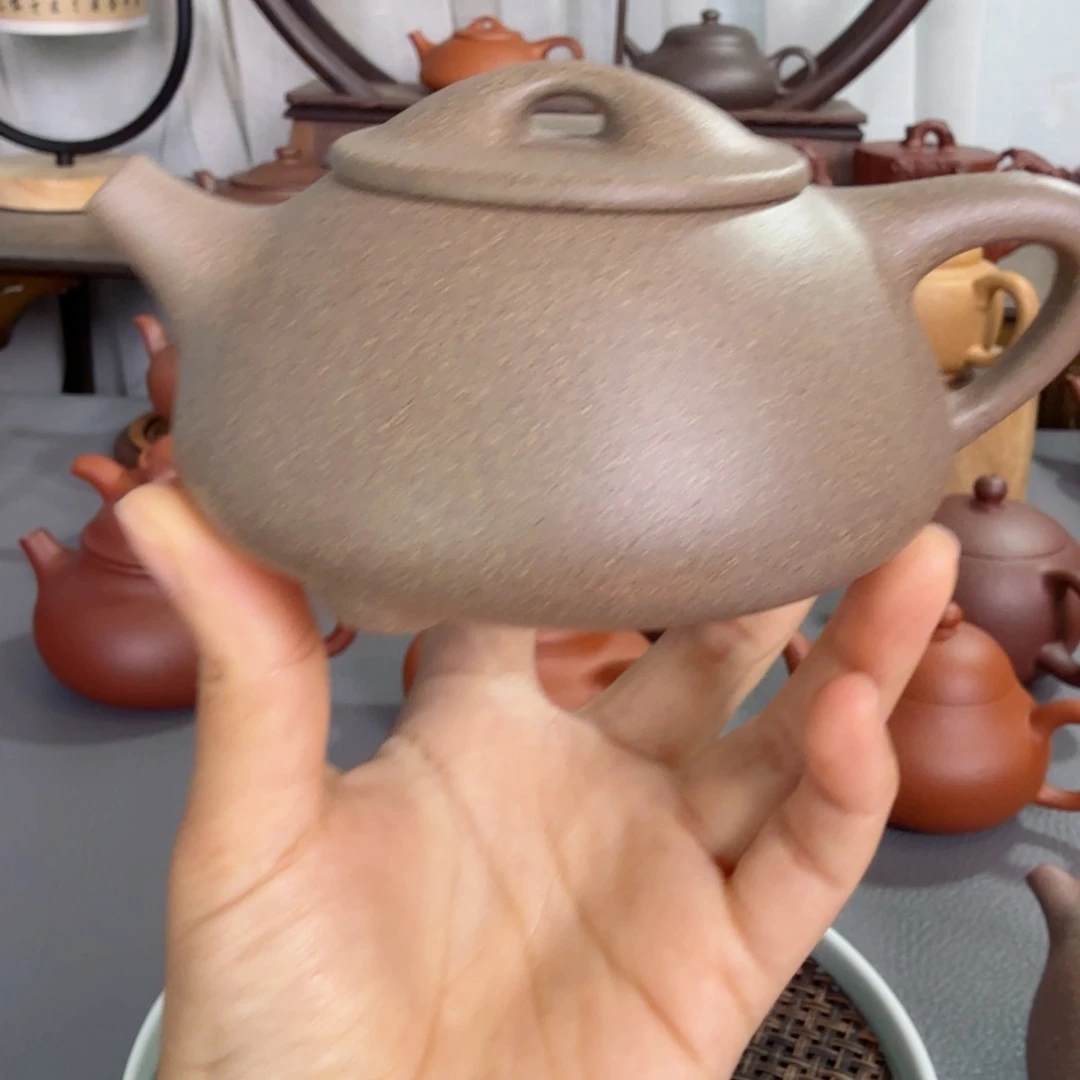 紫砂茶壶?****紫砂壶220cc降坡泥景舟
