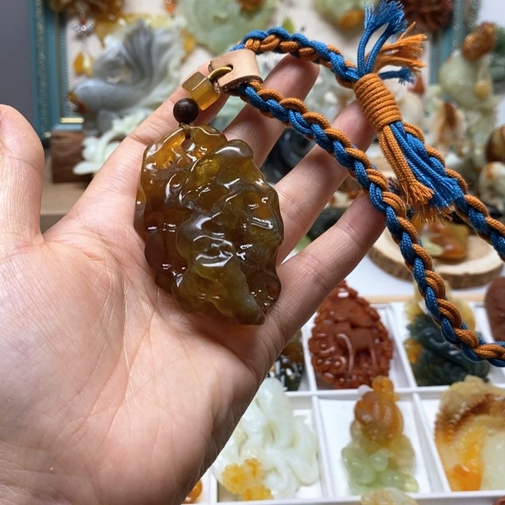 未镶嵌蛇纹石玉手把件
