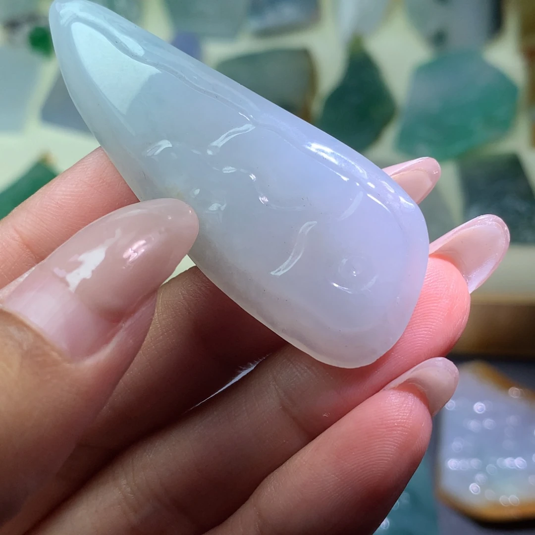 翡翠未镶嵌颈饰富*翡翠