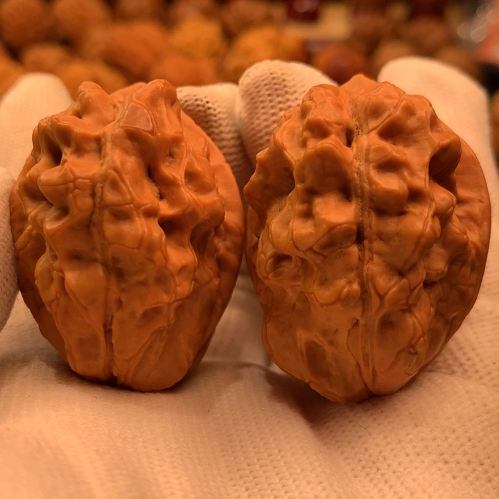 文玩核桃吊坠52………..