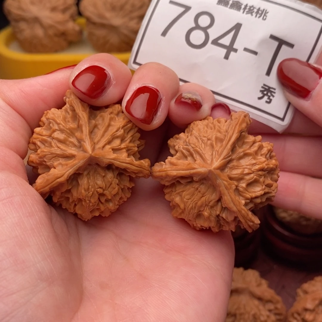 文玩核桃把件盘山奔38