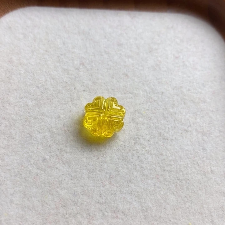 蜜蜡裸石未镶嵌微瑕