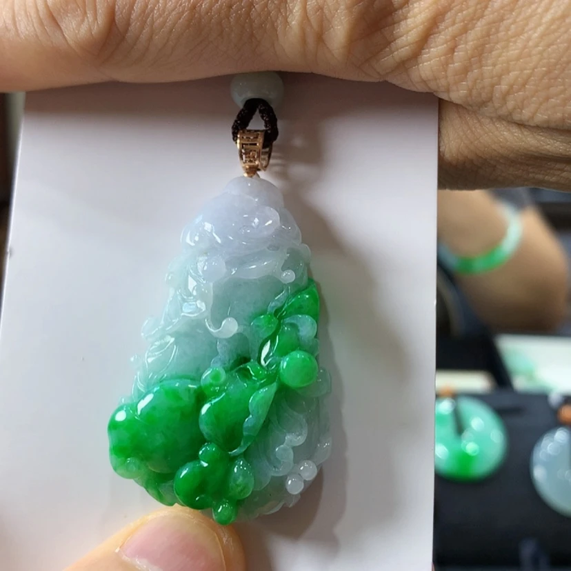 【闪购商品】吊坠(不含链)未镶嵌翡翠