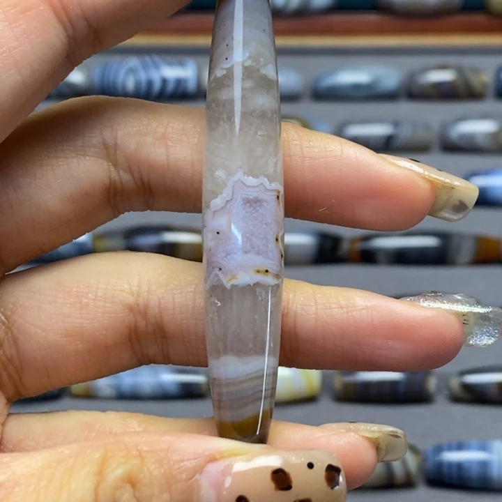 玛瑙/玉髓合金藏风蓝沁海浪花