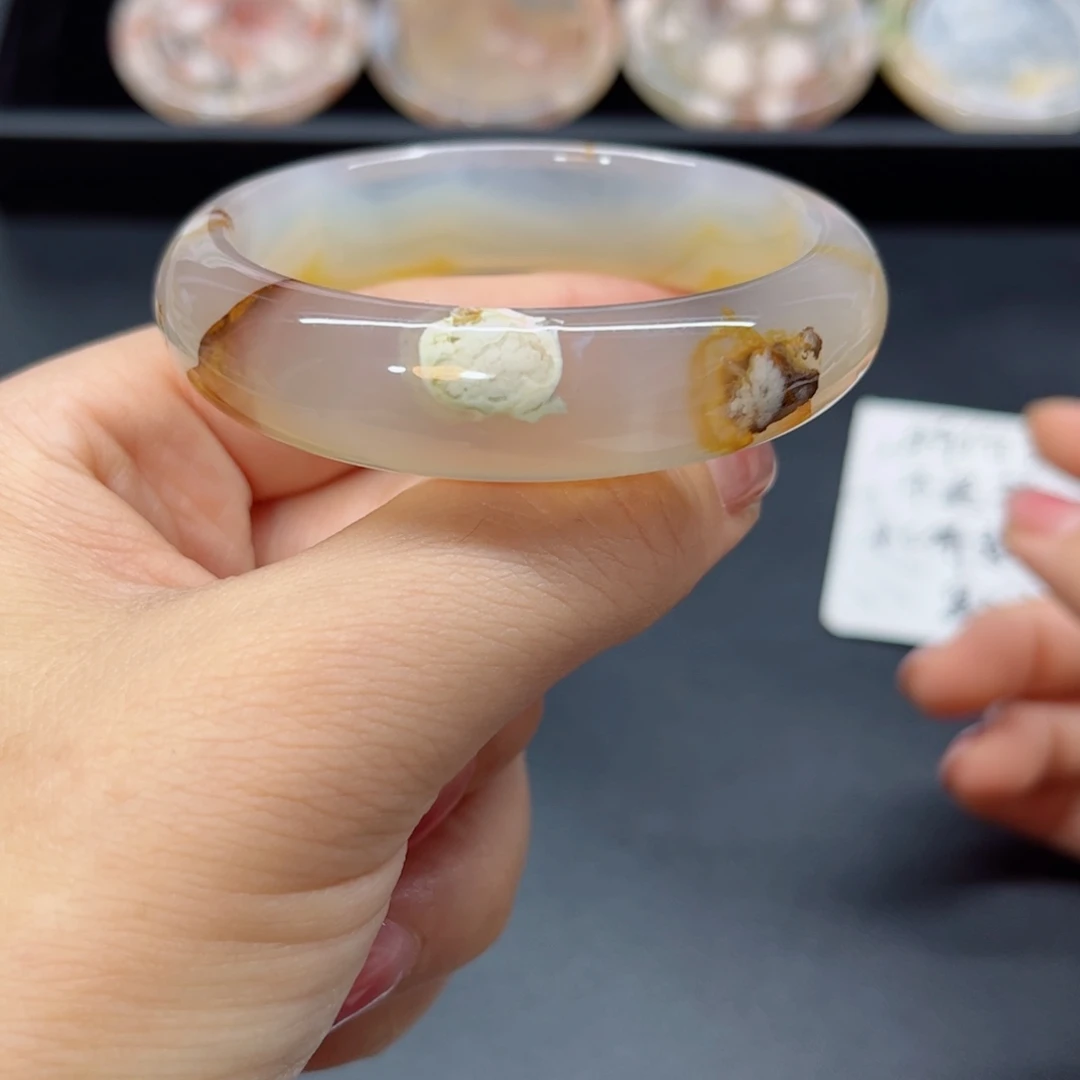 玛瑙/玉髓手镯未镶嵌53.54