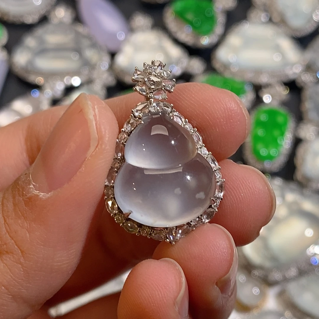 翡翠颈饰18K金镶嵌天然缅甸A货翡翠