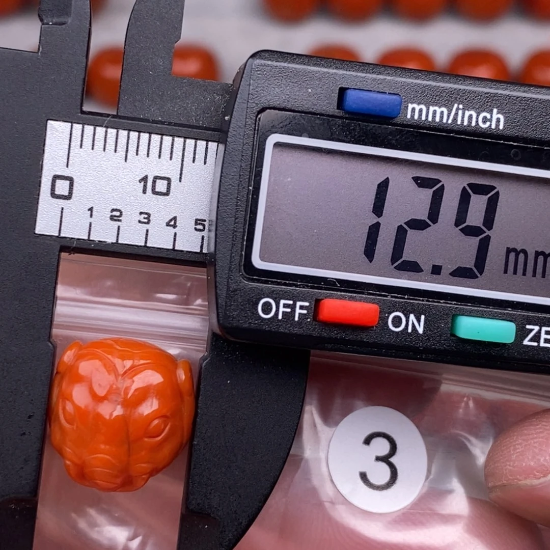 南红玛瑙未镶嵌配饰瑕疵