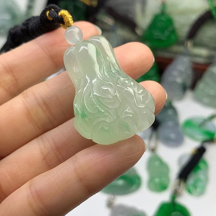 颈饰未镶嵌翡翠源头