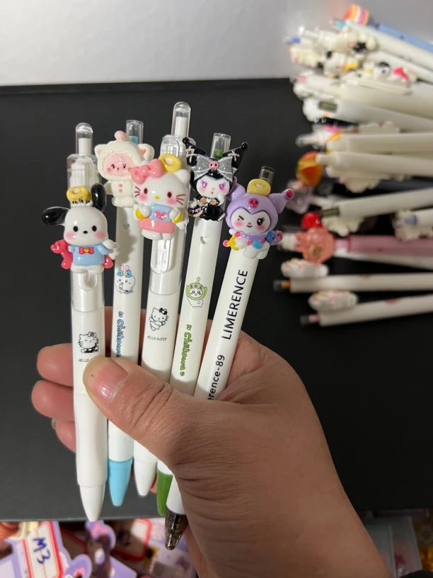 卡通可爱风少女心黑色中性笔0.5mm高颜值书写签字笔中性笔
