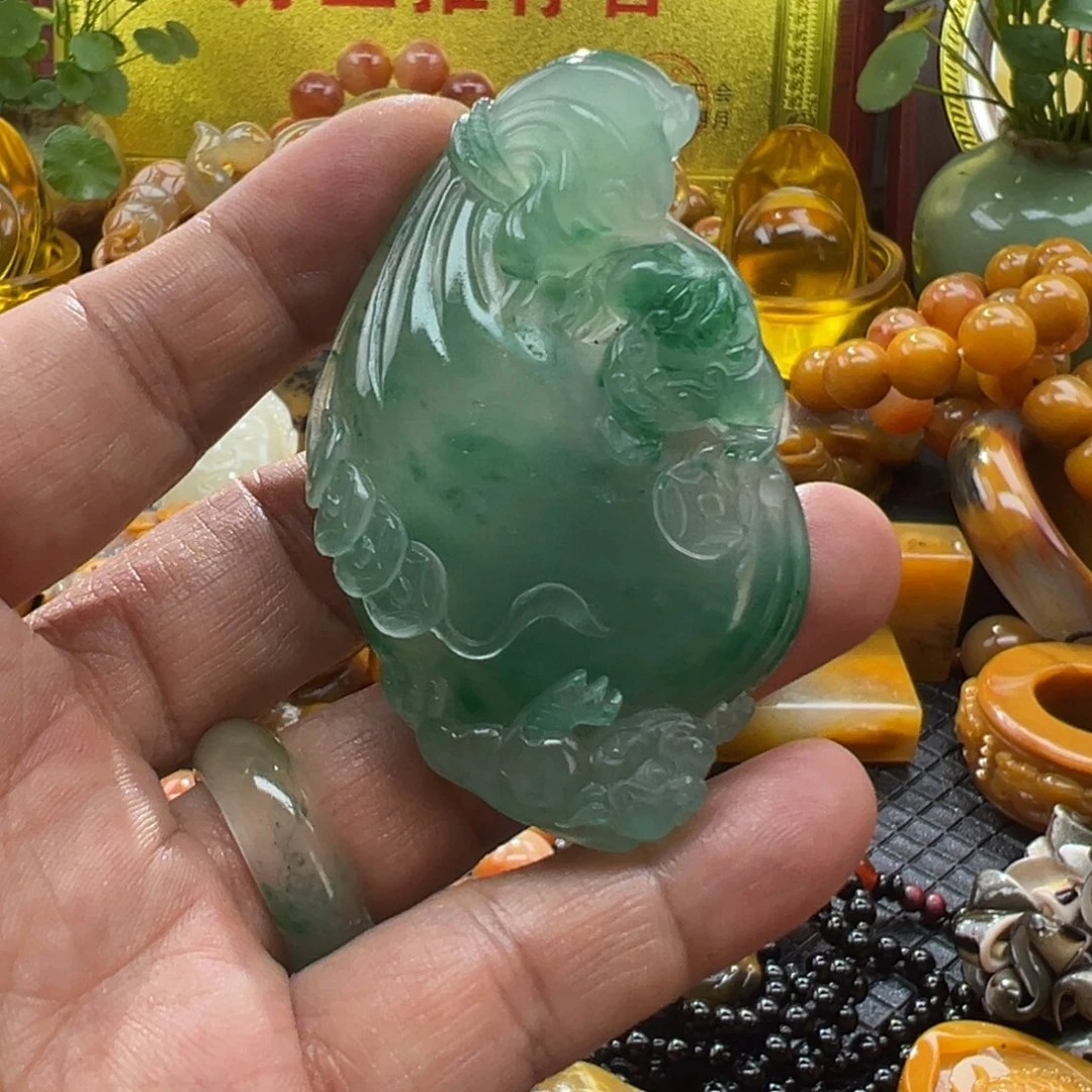 石英质玉未镶嵌颈饰