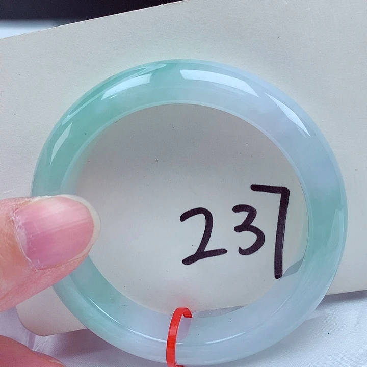 翡翠未镶嵌手镯翡翠