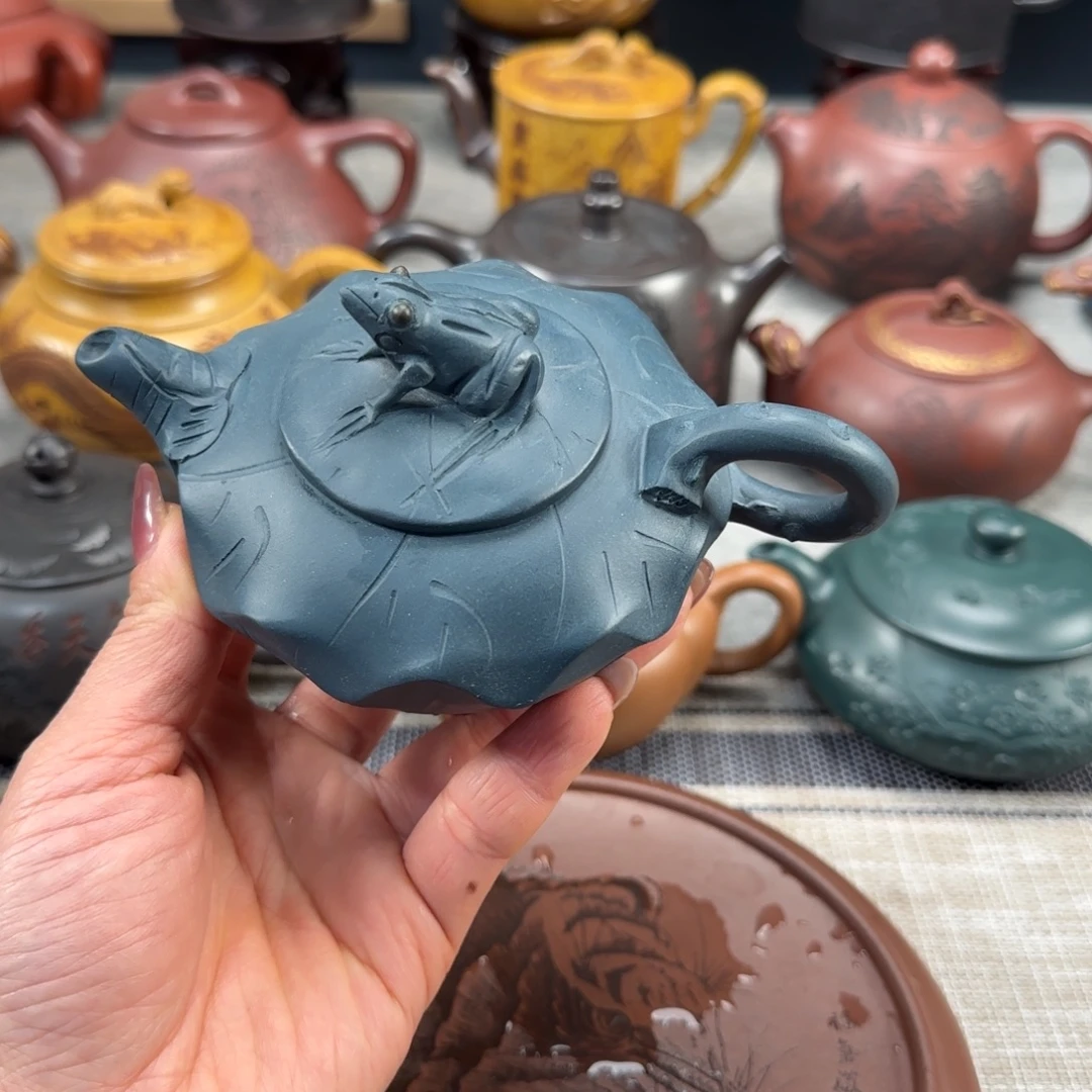 茶壶紫砂紫砂紫色紫砂