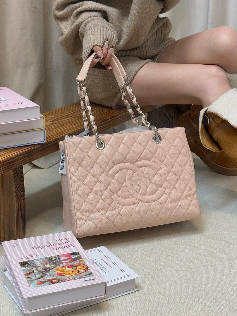 95新 Chanel/香奈儿 chanel 粉色gst单肩包(K)