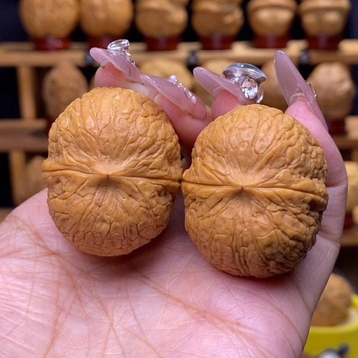 蔡***蔡文玩核桃把件佛手2号37尺